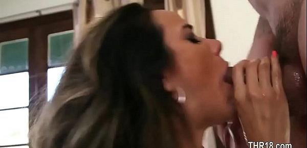  1-Hot pornstar having whole cock in her mouth -2015-12-31-13-56-008